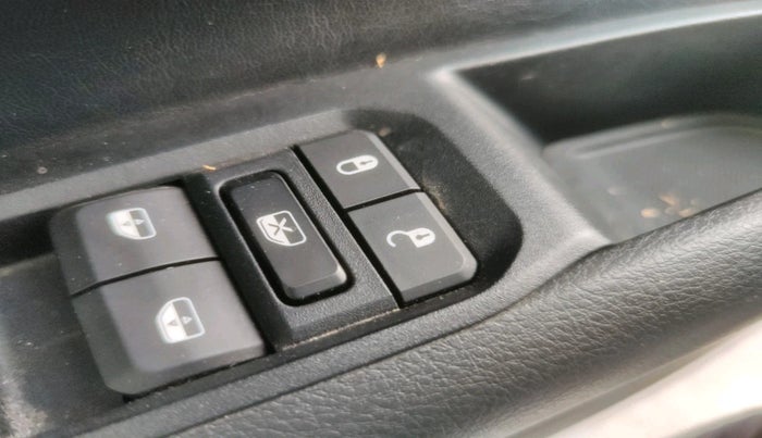 2022 Jeep Compass MODEL S (O) 1.4 PETROL DCT, Petrol, Automatic, 14,673 km, interior