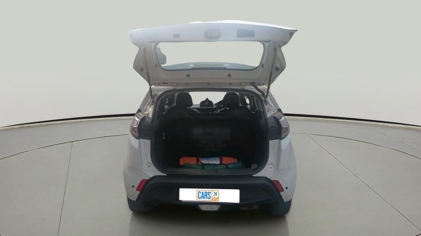 2019 Tata NEXON XM PETROL, Petrol, Manual, 1,03,918 km, exterior