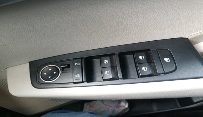 2023 KIA CARENS PRESTIGE 1.5 DIESEL IMT 7 STR, Diesel, Manual, 19,811 km, interior