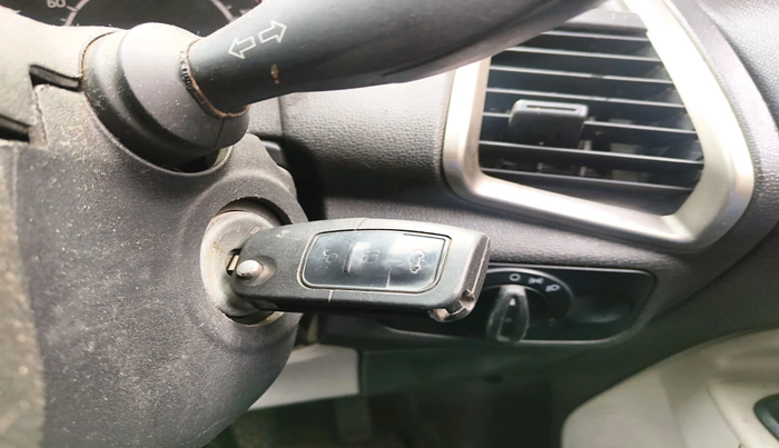 2015 Ford Ecosport AMBIENTE 1.5L DIESEL, Diesel, Manual, 1,50,002 km, interior