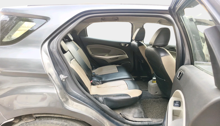 2015 Ford Ecosport AMBIENTE 1.5L DIESEL, Diesel, Manual, 1,50,002 km, interior