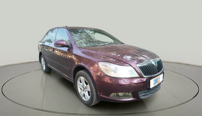 2013 Skoda Laura L&K 2.0 TDI AT, Diesel, Automatic, 1,30,306 km, exterior