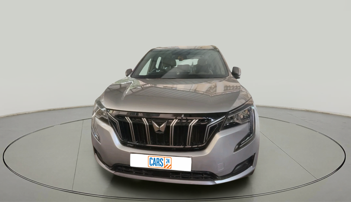 2022 Mahindra XUV700 AX 7 LUXURY D AWD AT 7 STR, Diesel, Automatic, 82,100 km, exterior