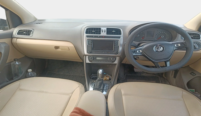 2017 Volkswagen Vento HIGHLINE 1.5 AT, Diesel, Automatic, 1,71,508 km, interior