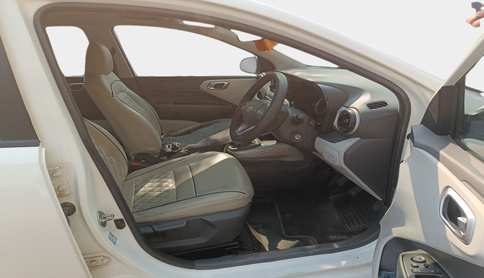 2021 Hyundai GRAND I10 NIOS SPORTZ 1.2 KAPPA VTVT CNG, Petrol, Manual, 38,252 km, interior