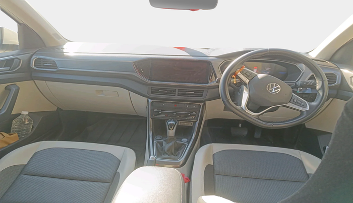 2024 Volkswagen TAIGUN TOPLINE 1.0 TSI AT, Petrol, Automatic, 11,405 km, interior