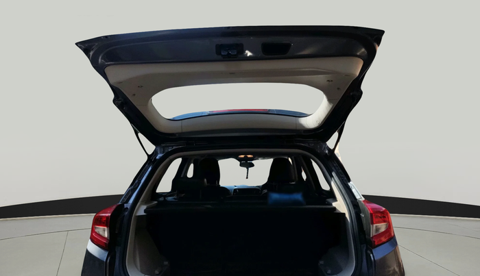 2023 Mahindra XUV300 W8 1.5 DIESEL, Diesel, Manual, 20,047 km, exterior