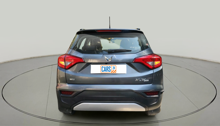 2023 Mahindra XUV300 W8 1.5 DIESEL, Diesel, Manual, 20,047 km, exterior