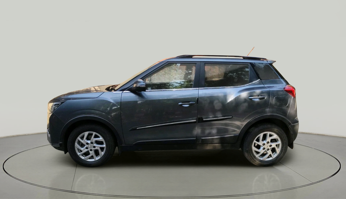 2023 Mahindra XUV300 W8 1.5 DIESEL, Diesel, Manual, 20,047 km, exterior
