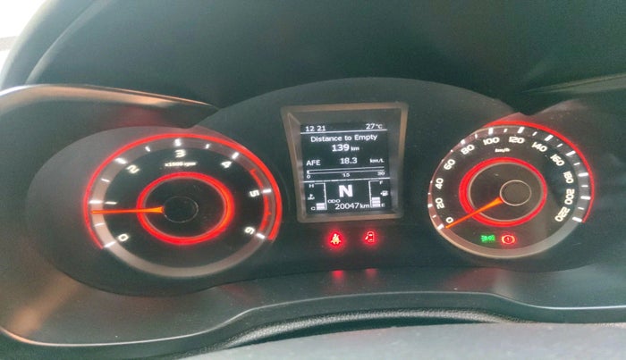 2023 Mahindra XUV300 W8 1.5 DIESEL, Diesel, Manual, 20,047 km, interior