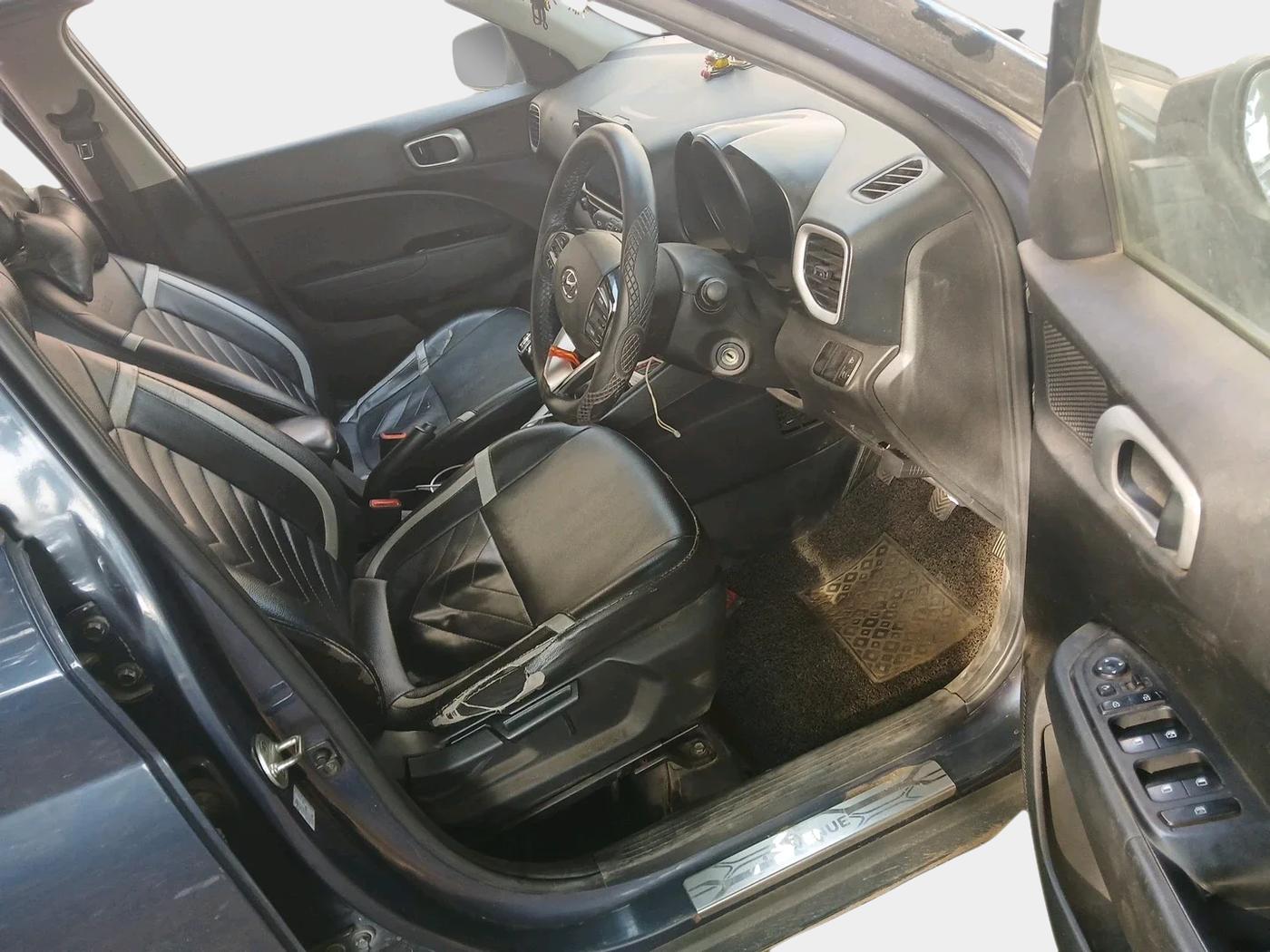 2020 Hyundai VENUE SX 1.5 CRDI, Diesel, Manual, 1,44,723 km, interior