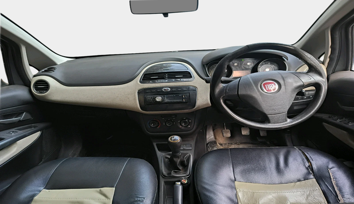 2014 Fiat Punto EVO DYNAMIC 1.3 MULTIJET, Diesel, Manual, 2,02,288 km, interior