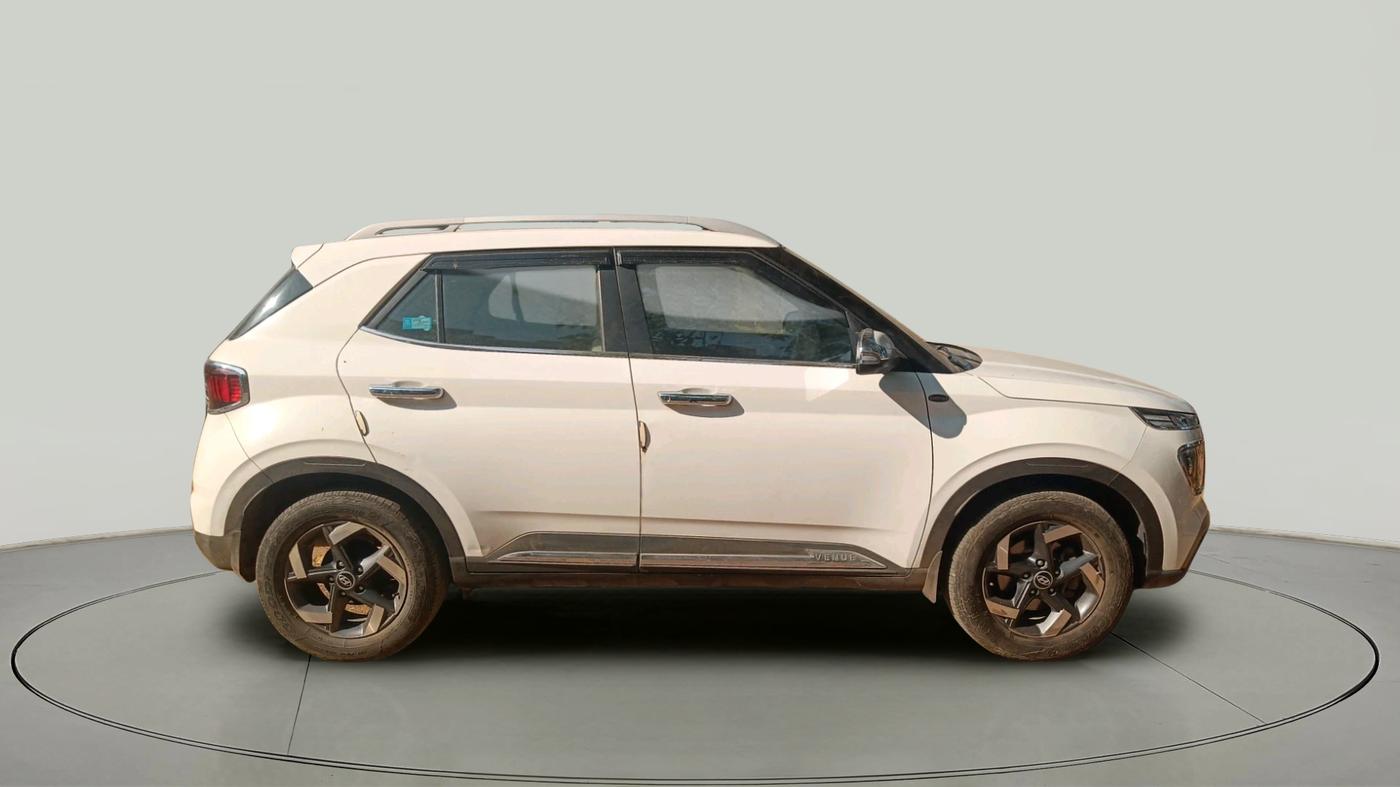 2020 Hyundai VENUE SX 1.5 CRDI, Diesel, Manual, 82,822 km, exterior