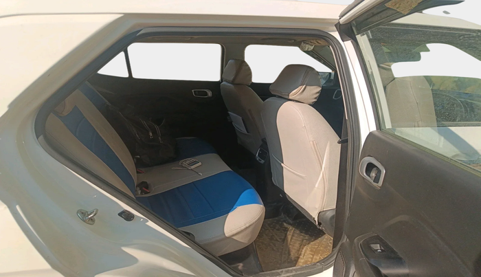 2020 Hyundai VENUE SX 1.5 CRDI, Diesel, Manual, 82,822 km, interior