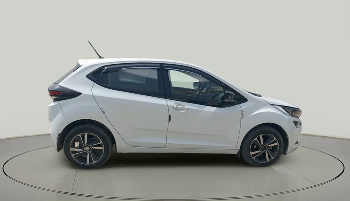 2024 Tata ALTROZ XZ CNG, CNG, Manual, 36,900 km, exterior