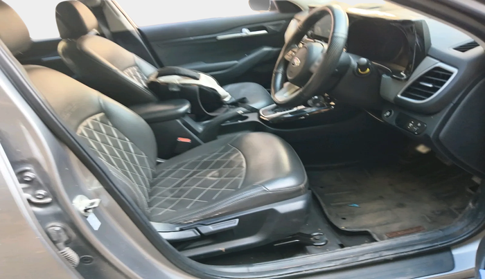 2020 KIA SELTOS HTK PLUS AT 1.5 DIESEL, Diesel, Automatic, 80,805 km, interior