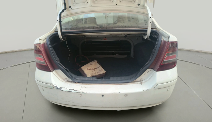 2012 Ford Fiesta Classic LXI 1.4 DIESEL, Diesel, Manual, 1,32,000 km, exterior