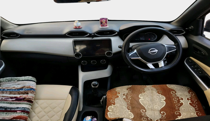 2024 Nissan MAGNITE XE, Petrol, Manual, 13,210 km, interior