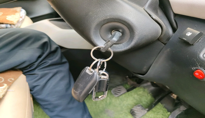 2024 Nissan MAGNITE XE, Petrol, Manual, 13,210 km, interior