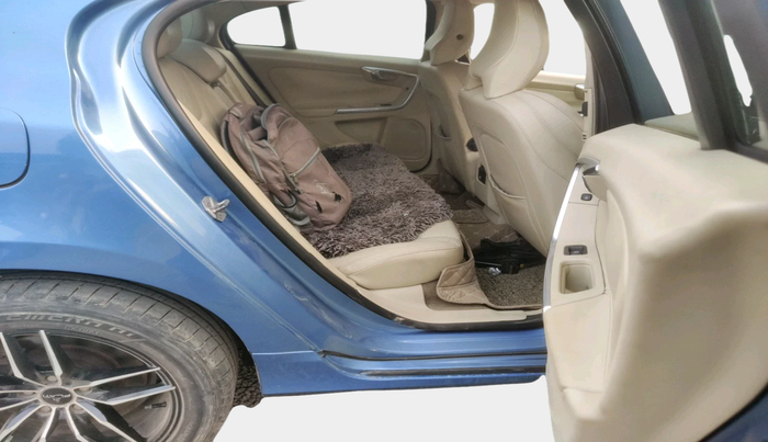 2014 Volvo S60 SUMMUM D5, Diesel, Automatic, 1,14,445 km, interior