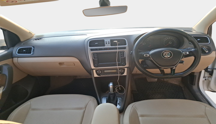 2018 Volkswagen Vento HIGHLINE 1.5 AT, Diesel, Automatic, 1,52,673 km, interior
