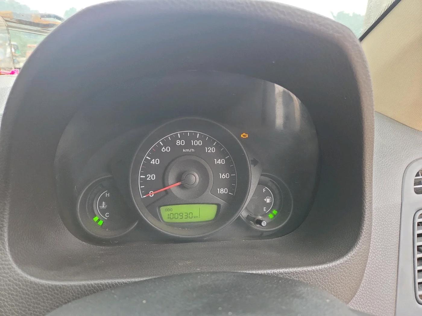 2012 Hyundai Eon D-LITE+, Petrol, Manual, 1,00,930 km, interior