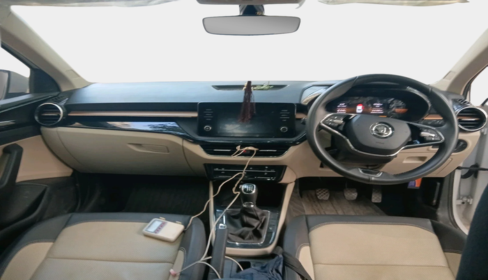 2023 Skoda SLAVIA STYLE 1.0L TSI MT, Petrol, Manual, 19,182 km, interior