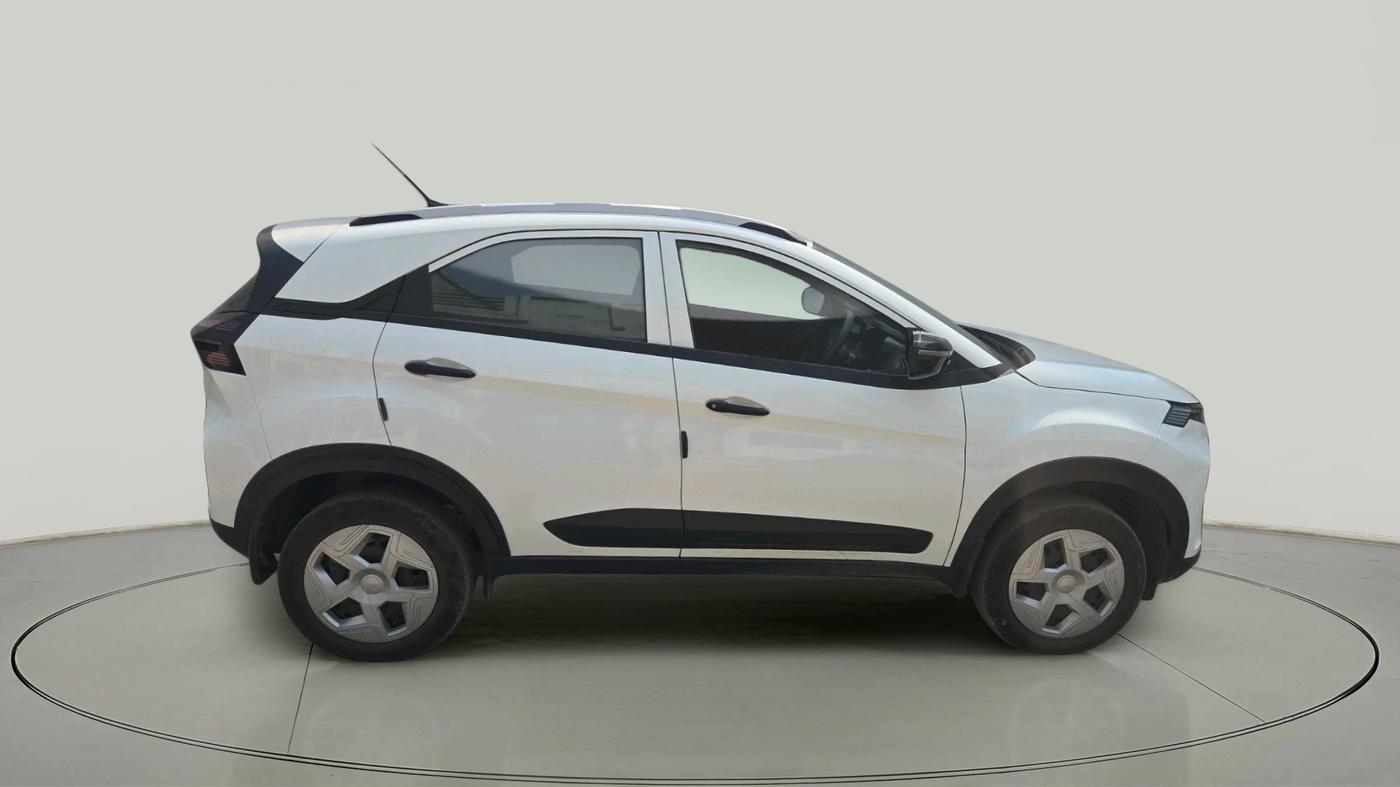 2025 Tata NEXON SMART+ 1.2 PETROL, Petrol, Manual, 1,950 km, exterior
