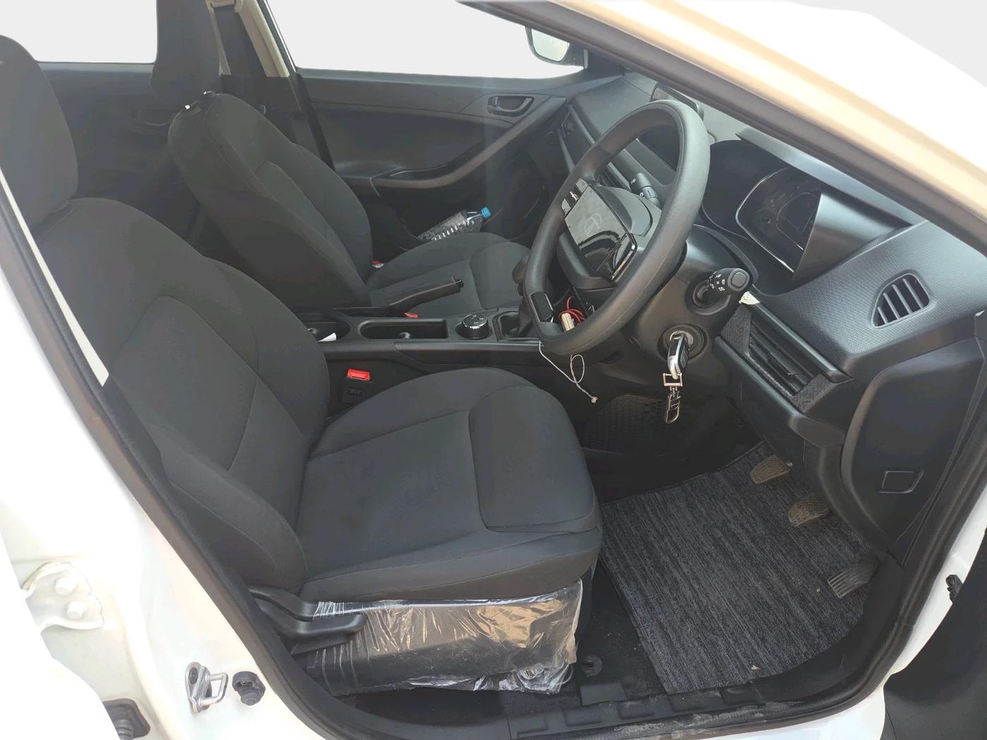 2025 Tata NEXON SMART+ 1.2 PETROL, Petrol, Manual, 1,950 km, interior