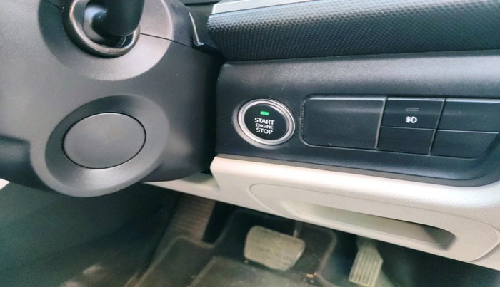 2022 Tata ALTROZ XZA, Petrol, Automatic, 27,010 km, interior