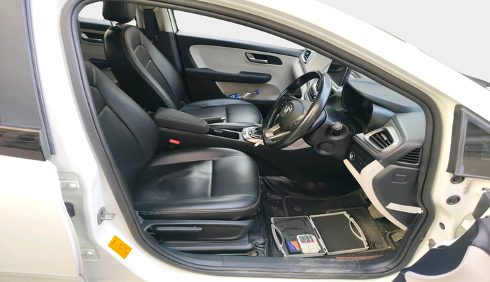 2022 Tata ALTROZ XZA, Petrol, Automatic, 27,010 km, interior