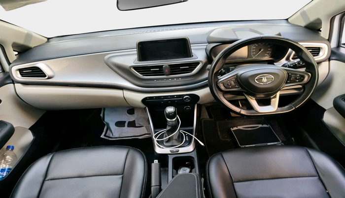 2022 Tata ALTROZ XZA, Petrol, Automatic, 27,010 km, interior