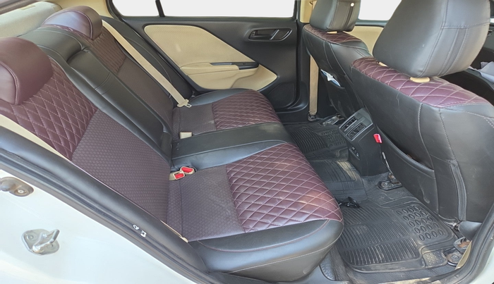 2022 Honda City 1.5L I-VTEC SV, Petrol, Manual, 1,11,912 km, interior