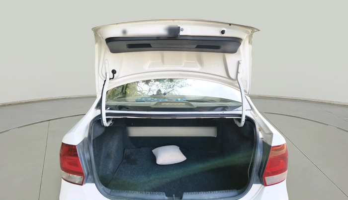 2013 Volkswagen Vento HIGHLINE DIESEL 1.6, Diesel, Manual, 1,72,856 km, exterior