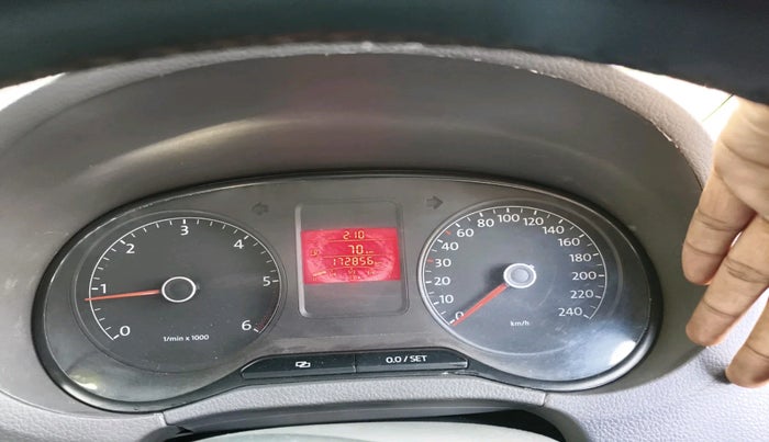 2013 Volkswagen Vento HIGHLINE DIESEL 1.6, Diesel, Manual, 1,72,856 km, interior