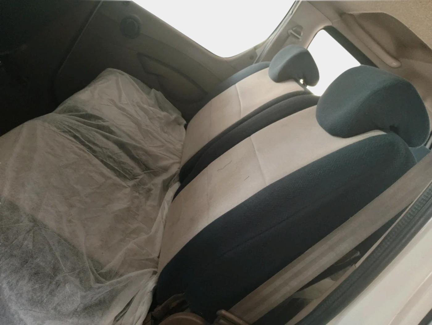 2013 Mahindra Xylo D4, Diesel, Manual, 1,04,100 km, interior