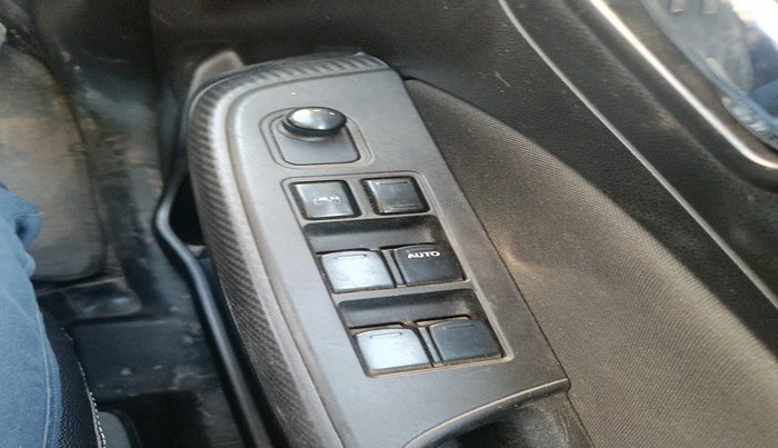 2019 Maruti Swift VXI, Petrol, Manual, 28,931 km, interior