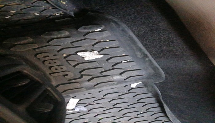 2017 Jeep Compass LONGITUDE (O) 2.0 DIESEL, Diesel, Manual, 1,88,308 km, interior