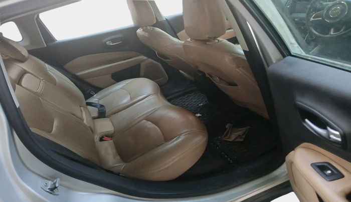 2017 Jeep Compass LONGITUDE (O) 2.0 DIESEL, Diesel, Manual, 1,88,308 km, interior