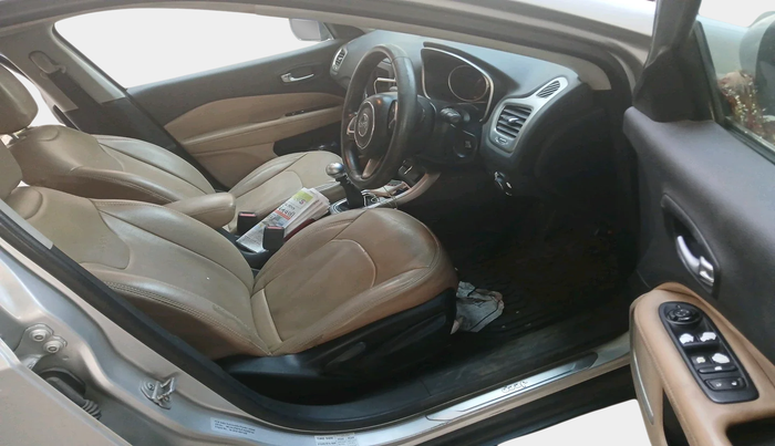 2017 Jeep Compass LONGITUDE (O) 2.0 DIESEL, Diesel, Manual, 1,88,308 km, interior