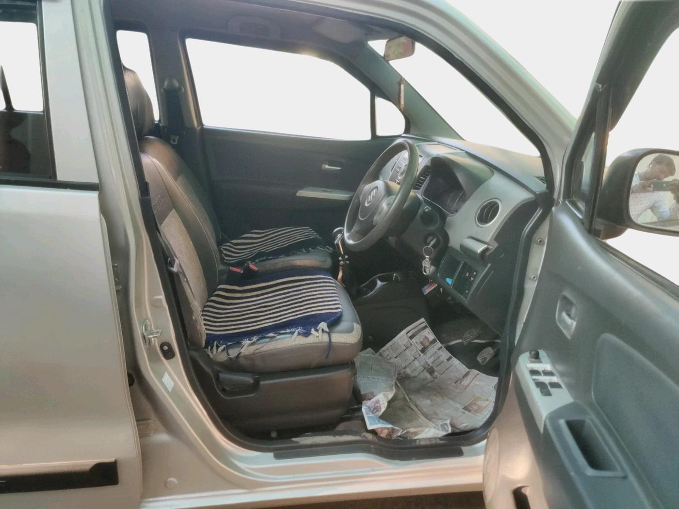 2012 Maruti Wagon R 1.0 VXI, CNG, Manual, 81,530 km, interior
