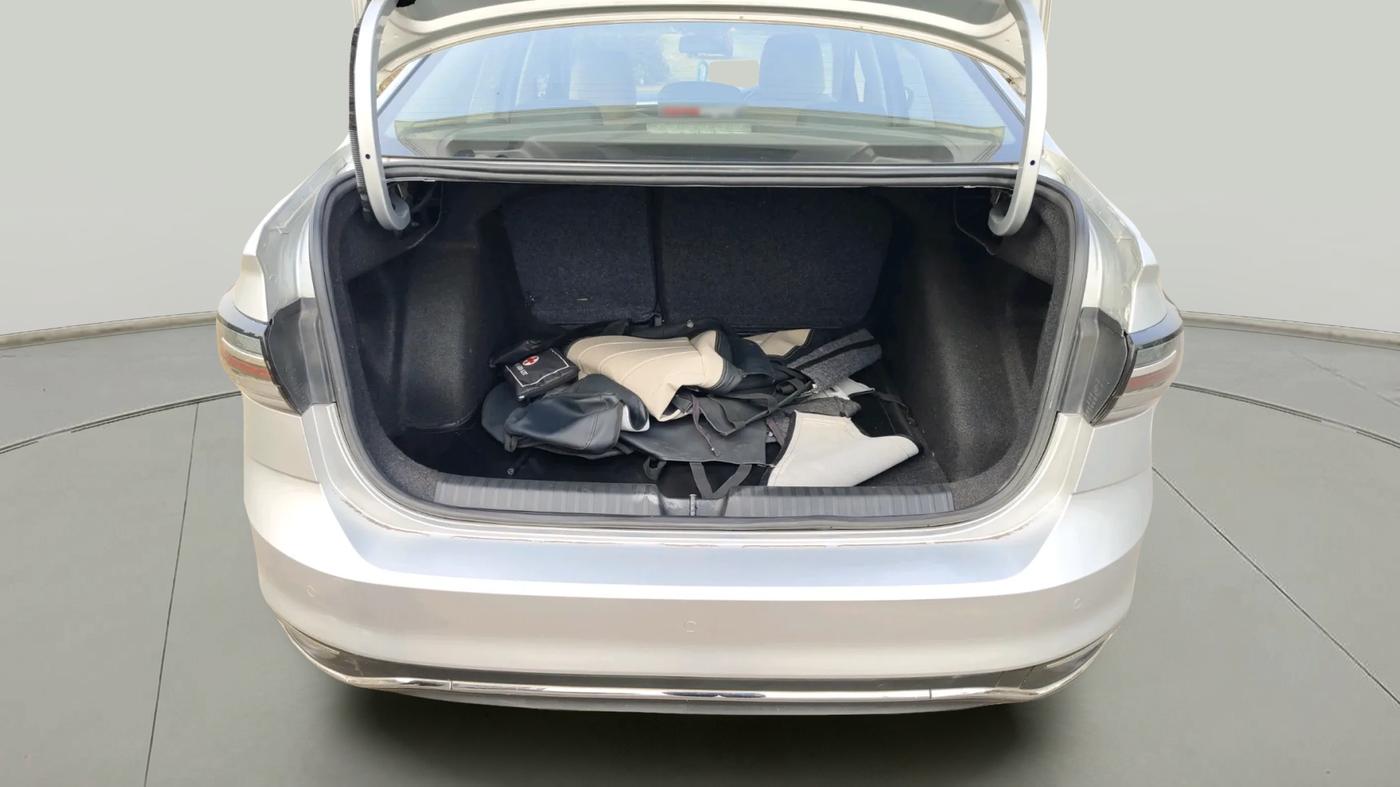 2022 Volkswagen VIRTUS HIGHLINE TSI 1.0 MT, Petrol, Manual, 42,256 km, exterior