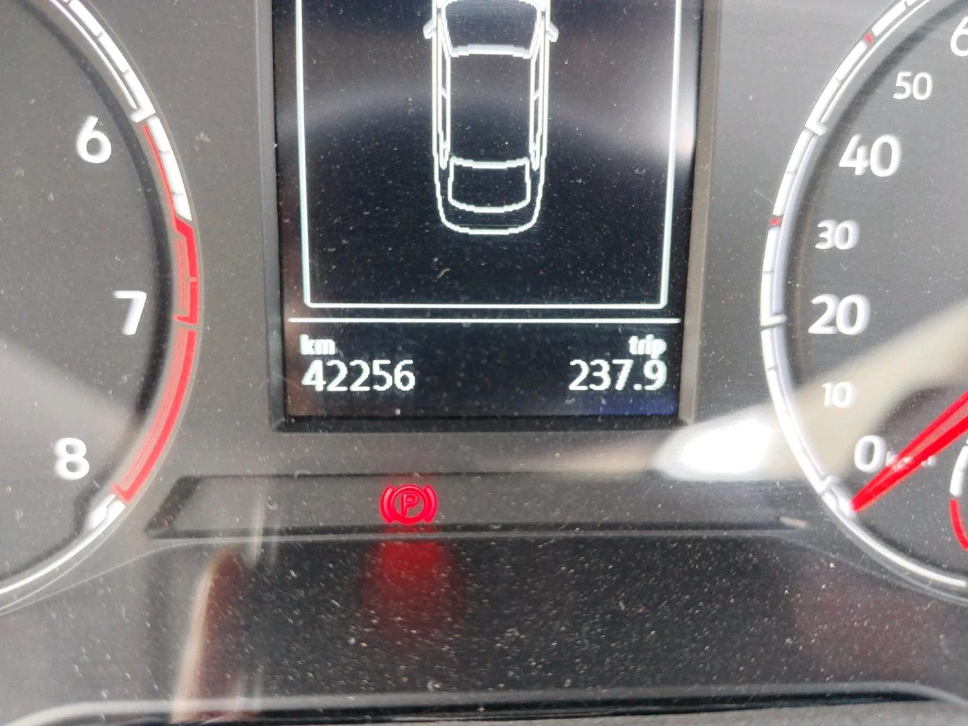 2022 Volkswagen VIRTUS HIGHLINE TSI 1.0 MT, Petrol, Manual, 42,256 km, interior