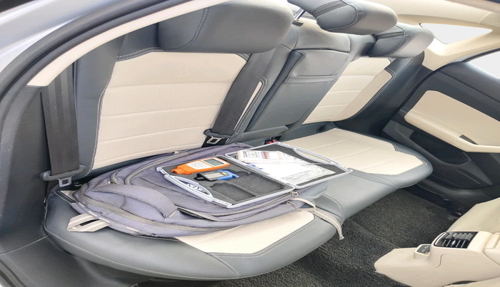 2022 Volkswagen VIRTUS HIGHLINE TSI 1.0 MT, Petrol, Manual, 42,256 km, interior