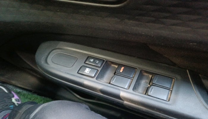 2025 Maruti Swift LXi, Petrol, Manual, 39,273 km, interior