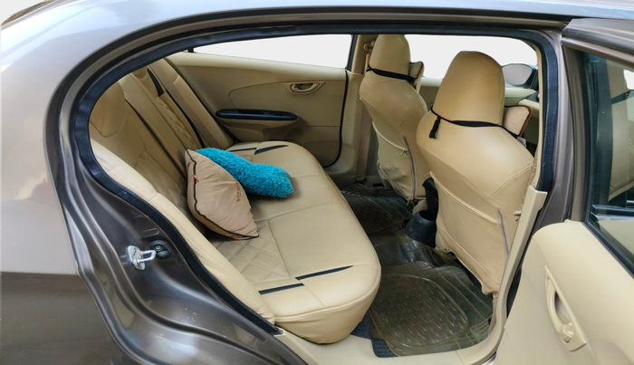 2014 Honda Amaze 1.2L I-VTEC S, Petrol, Manual, 1,30,155 km, interior