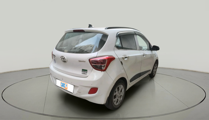 2016 Hyundai Grand i10 SPORTZ 1.2 KAPPA VTVT, Petrol, Manual, 1,18,073 km, exterior