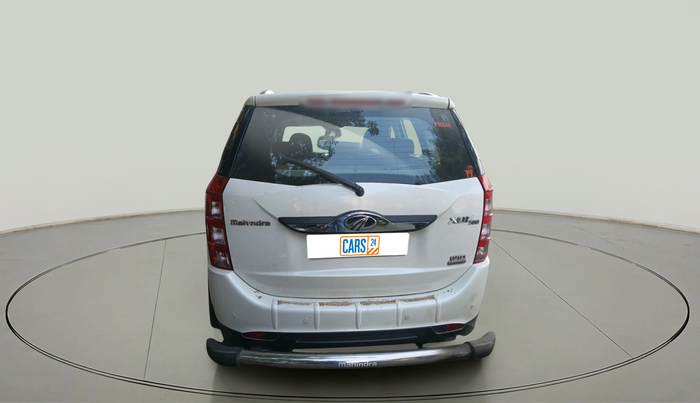 2017 Mahindra XUV500 W10 AT, Diesel, Automatic, 1,97,559 km, exterior