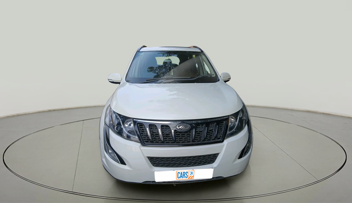 2017 Mahindra XUV500 W10 AT, Diesel, Automatic, 1,97,559 km, exterior