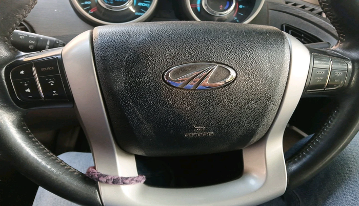 2017 Mahindra XUV500 W10 AT, Diesel, Automatic, 1,97,559 km, interior